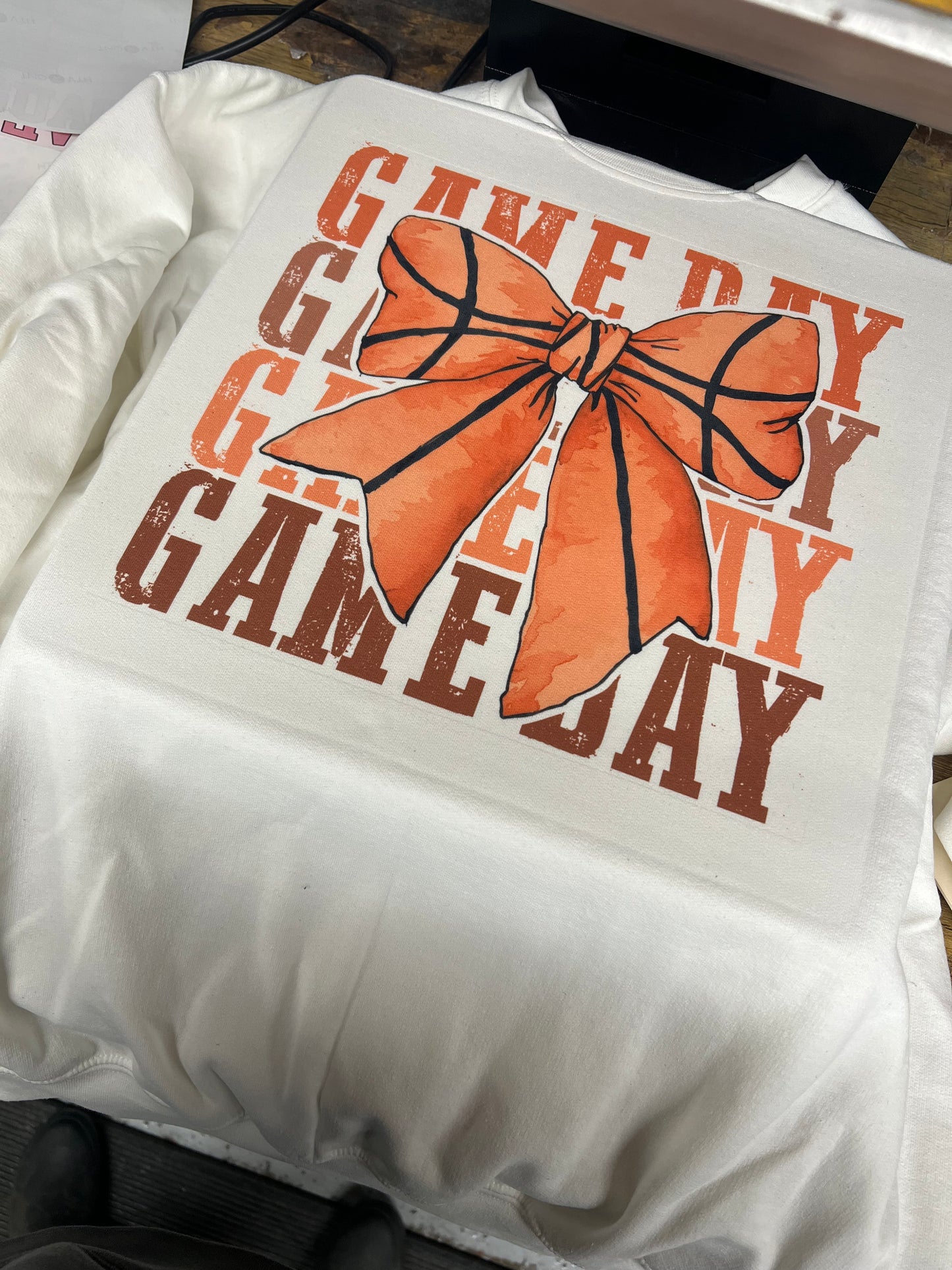 Game day basketball bow crewneck