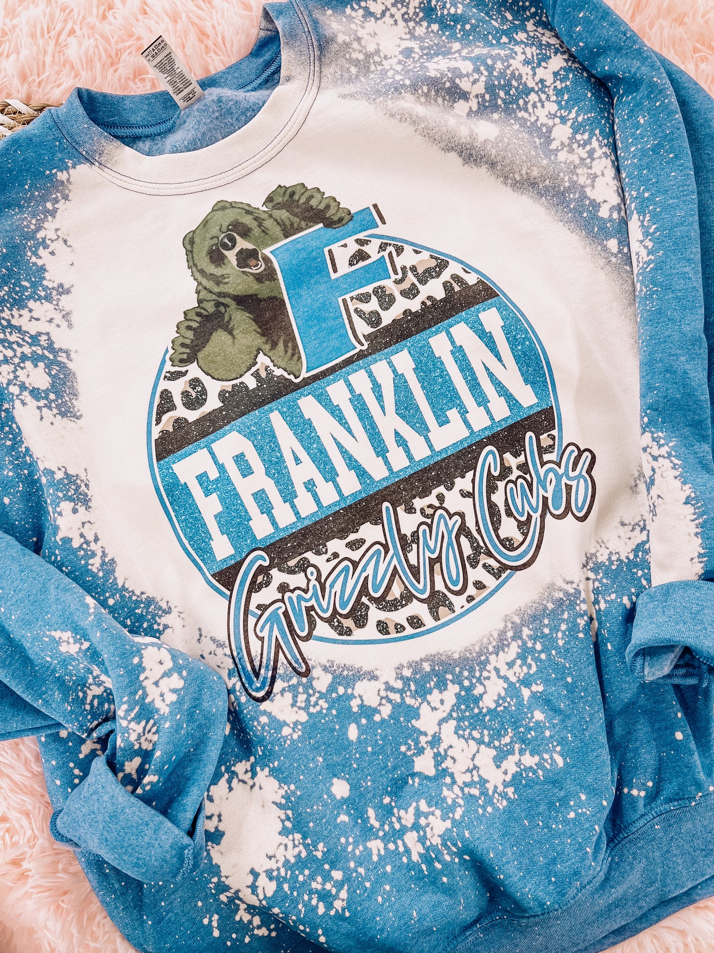 franklin grizzly crewneck
