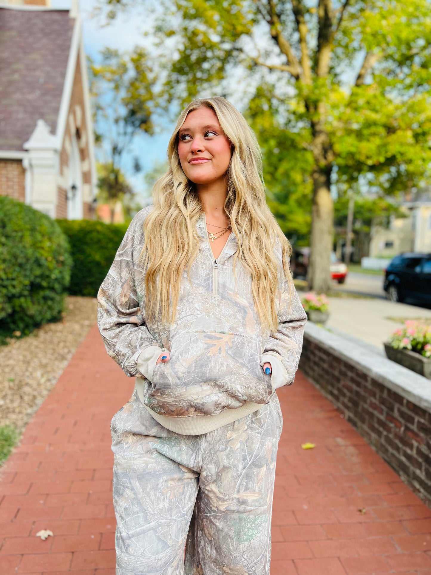 Camo easy does it pullover with hood