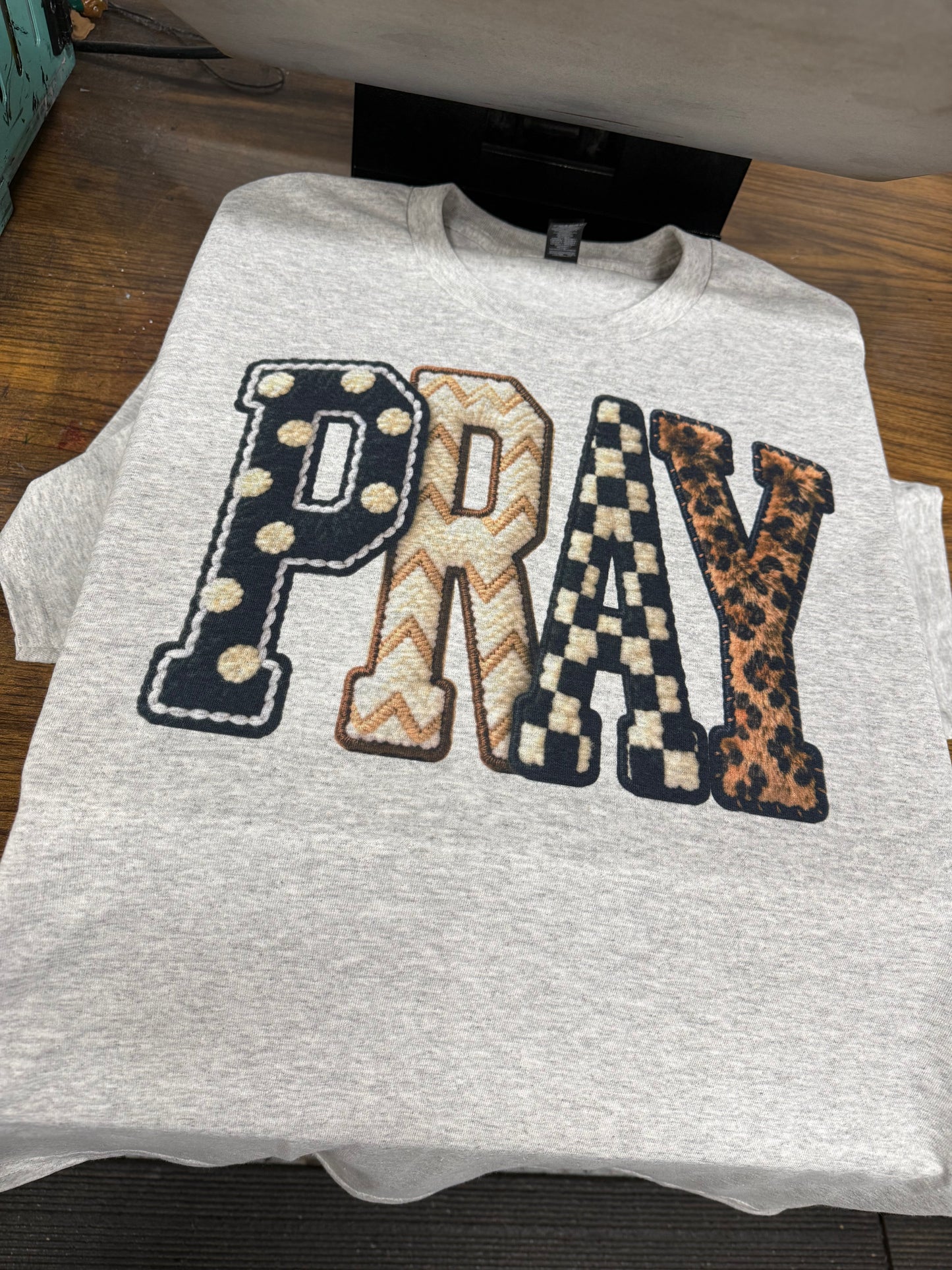 Pray tee
