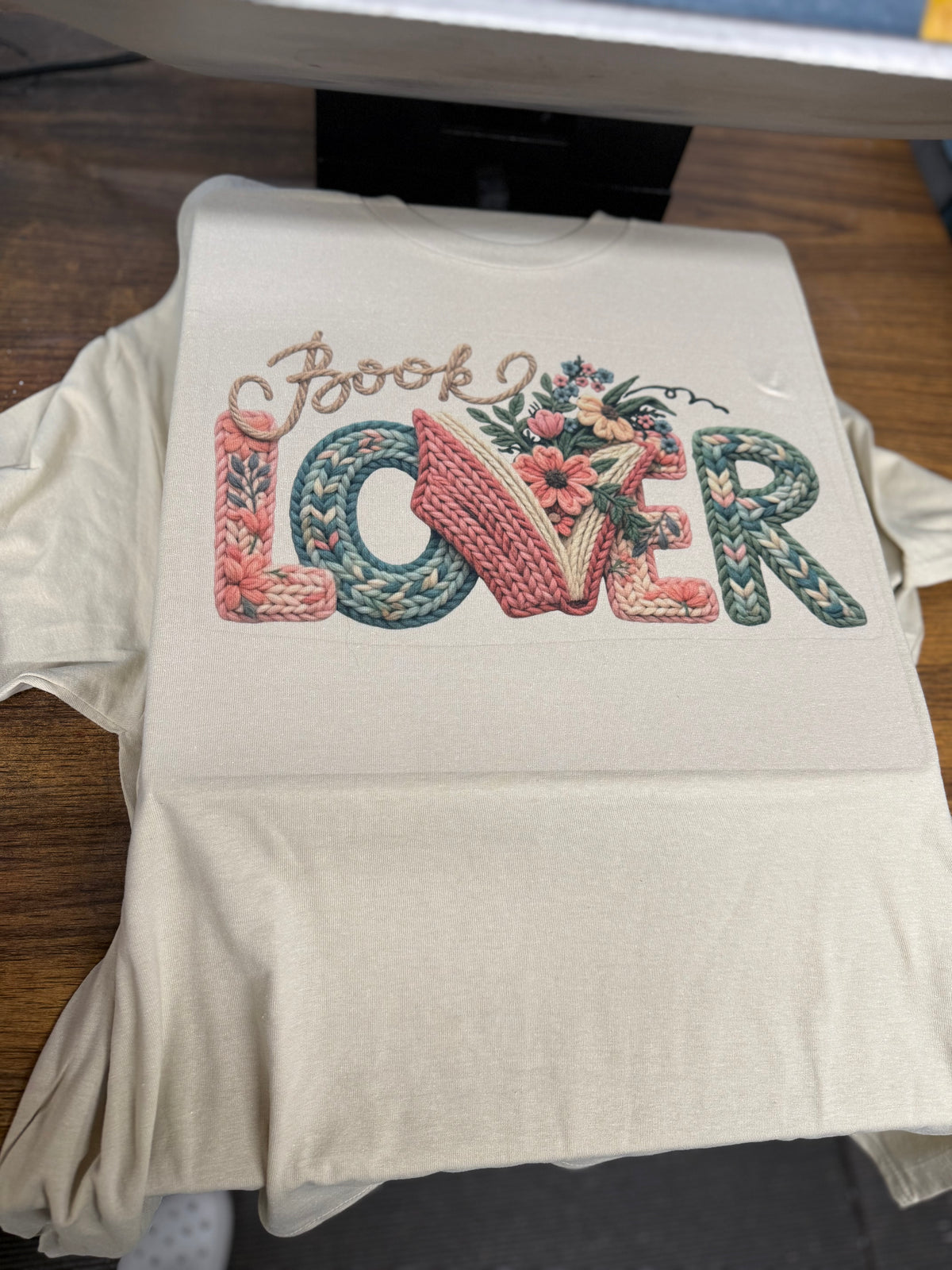 Book lover tee