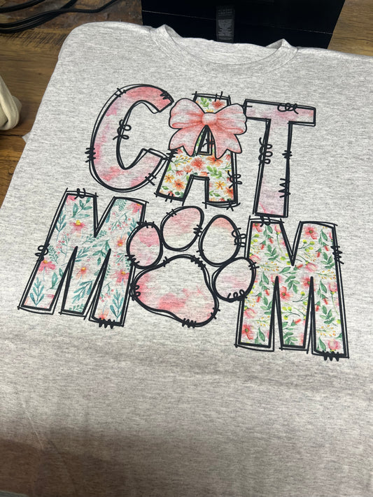 Cat mom tee