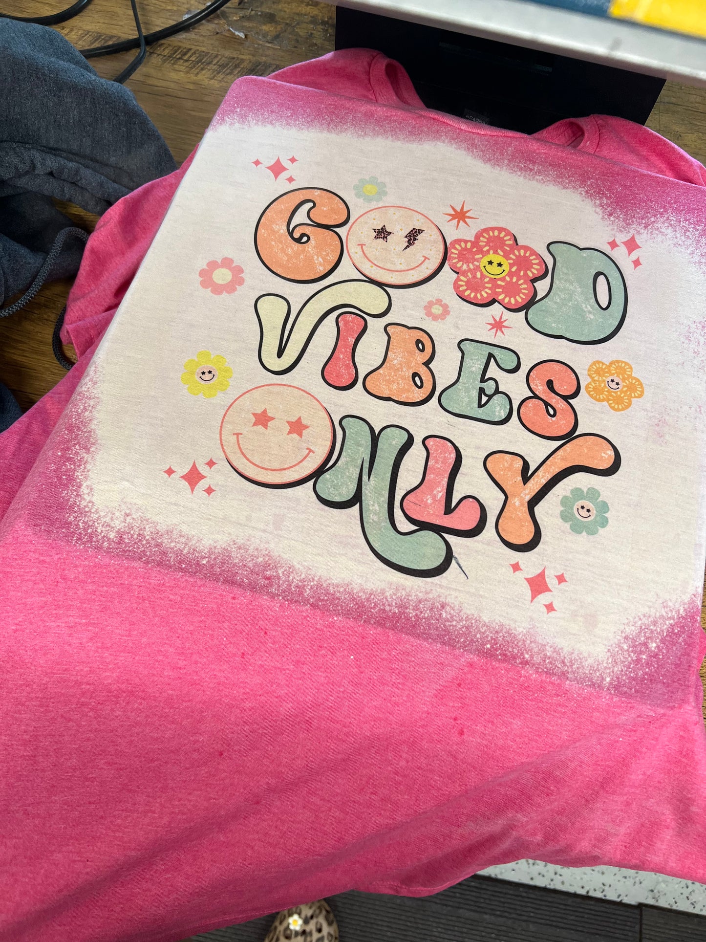 good vibes only tee